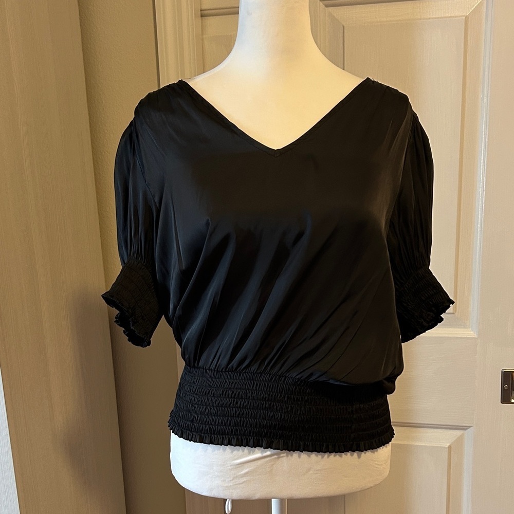 Philosophy Black V-Neck Short Sleeve Blouse Sz M